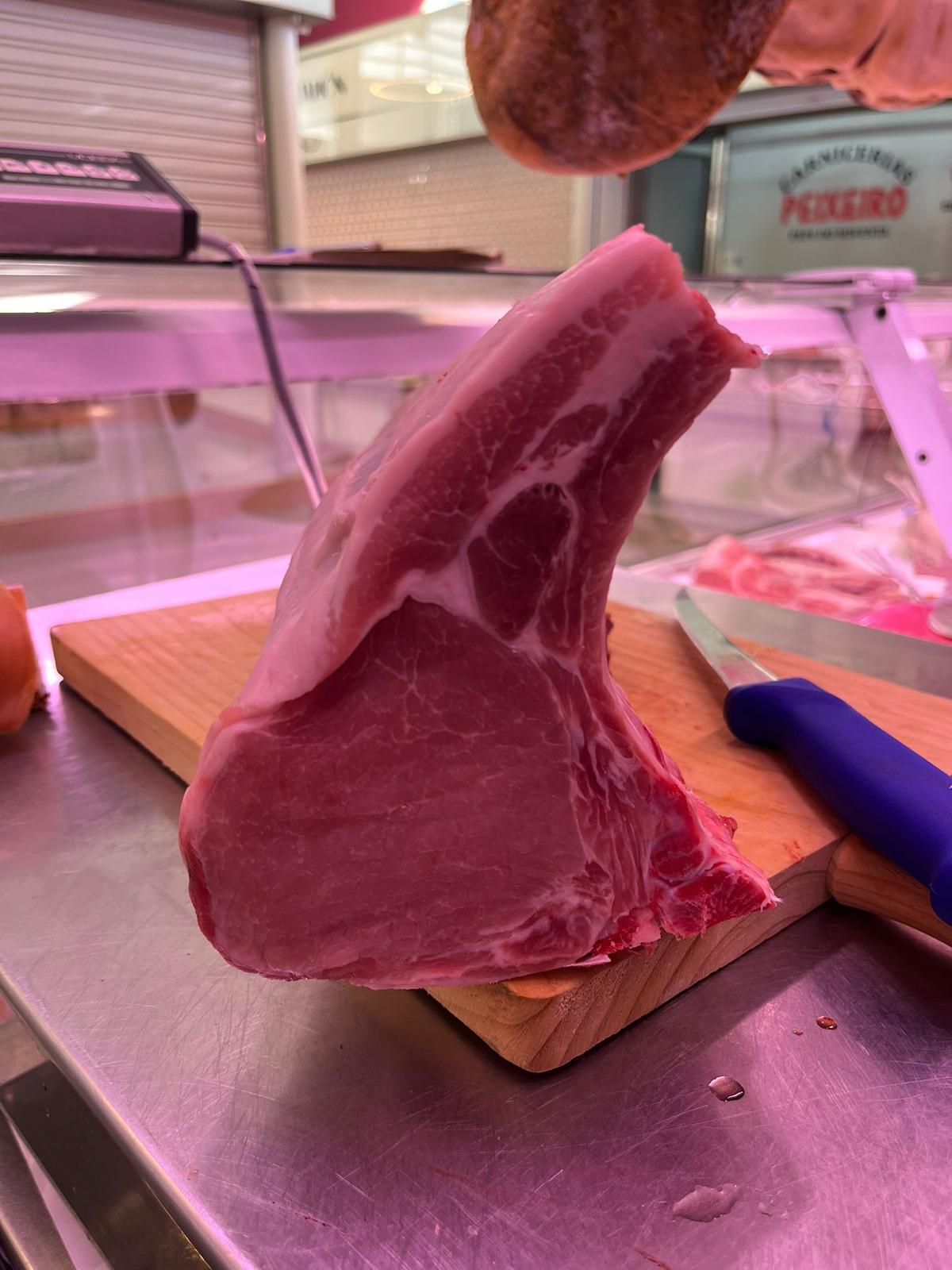 chuletas de cerdo de castaña