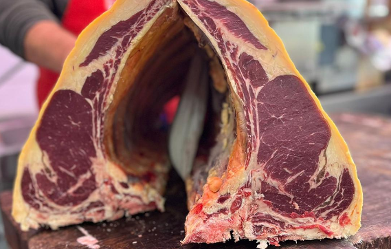 Caja premium de chuletón de vaca rubia seleccionada